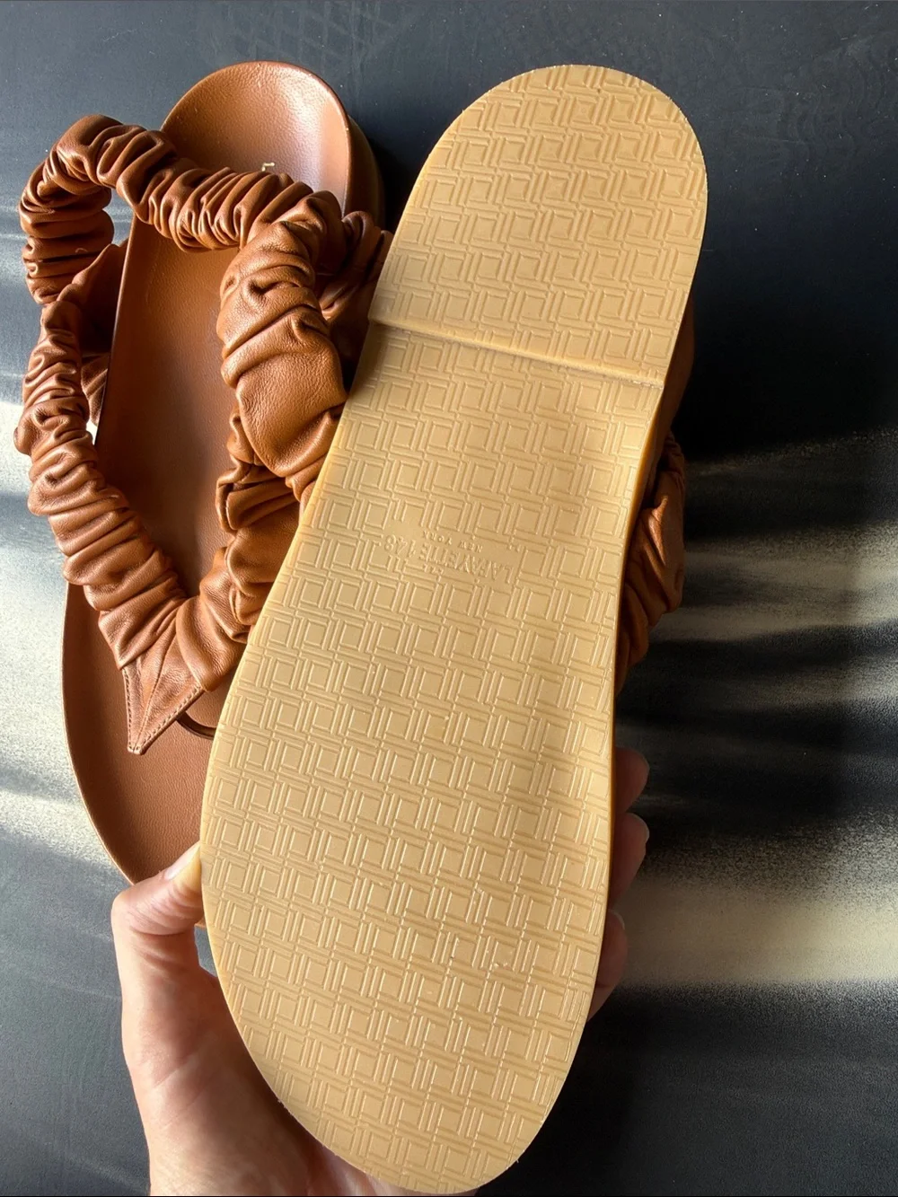Women's Ruched Thong Sandals - Cognac